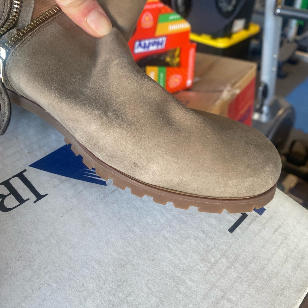 Women’s Tan Ankle Boots - Picture 5 of 6